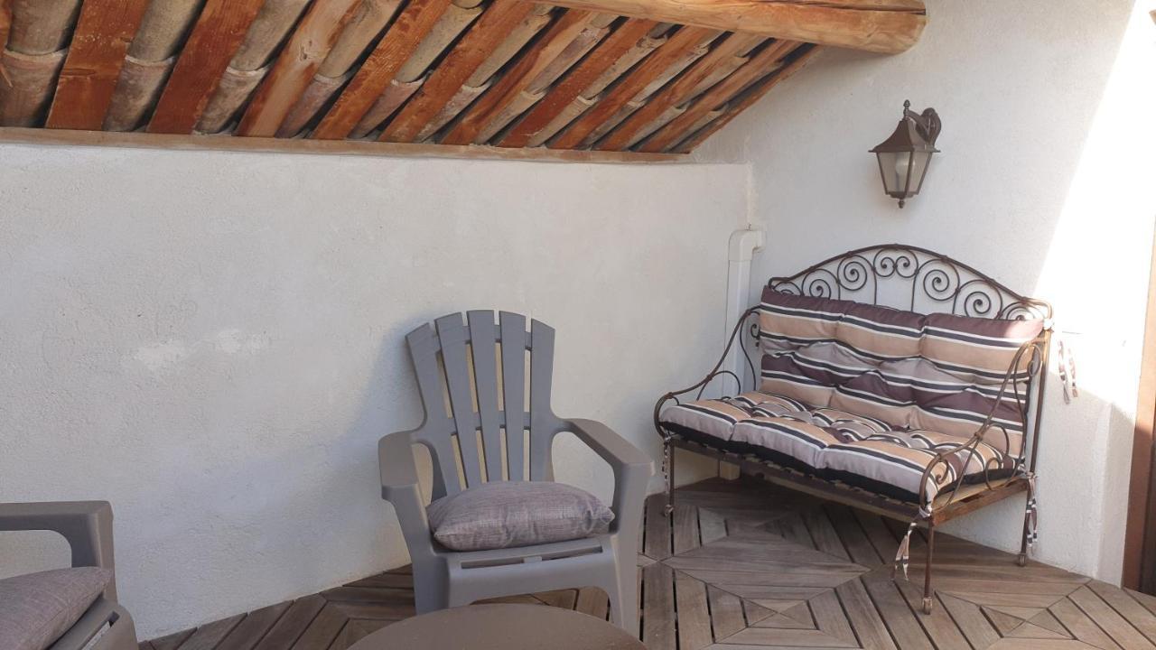 L'Angelus, Gite De Charme Au Coeur Du Vieux Village De Sablet エクステリア 写真